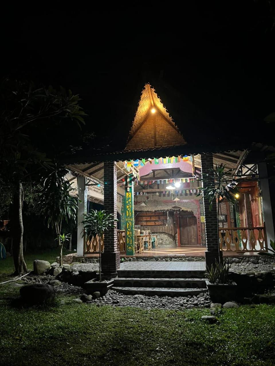 Pongo Guest House & Jungle Trekking Bukit Lawang Luaran gambar