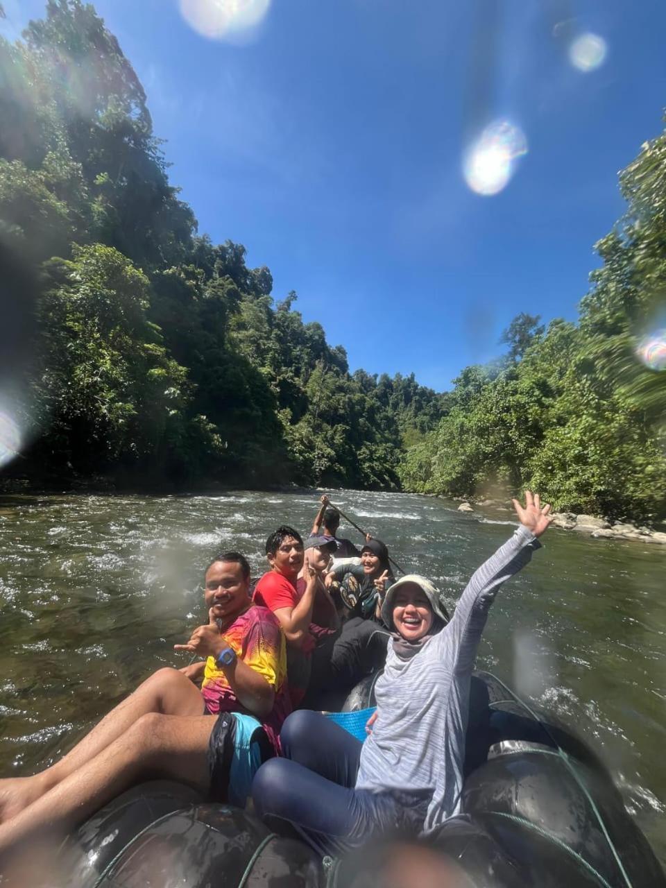 Pongo Guest House & Jungle Trekking Bukit Lawang Luaran gambar