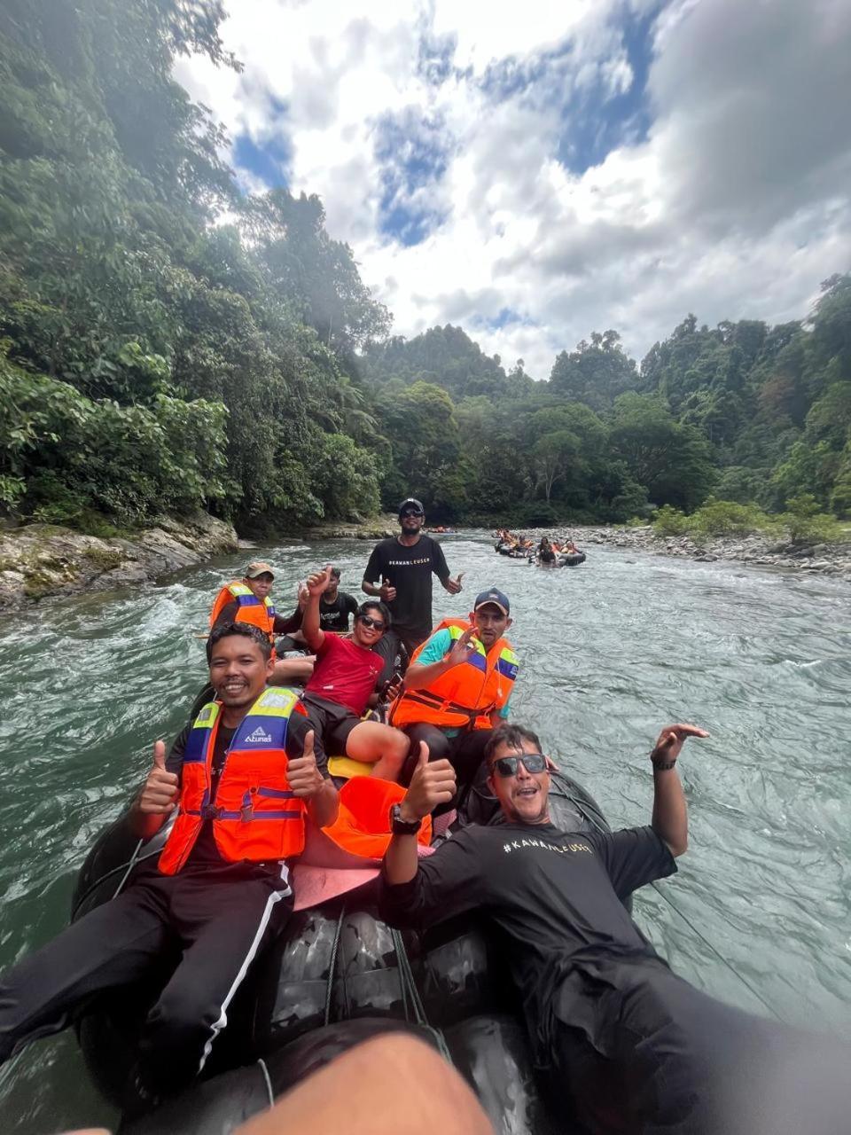 Pongo Guest House & Jungle Trekking Bukit Lawang Luaran gambar